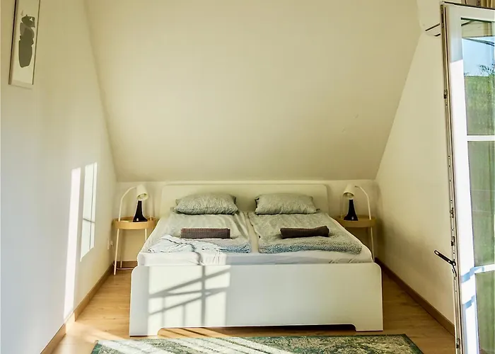 Apartament Karadi *